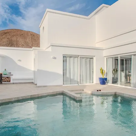 Katya By Villalize ヴィラ