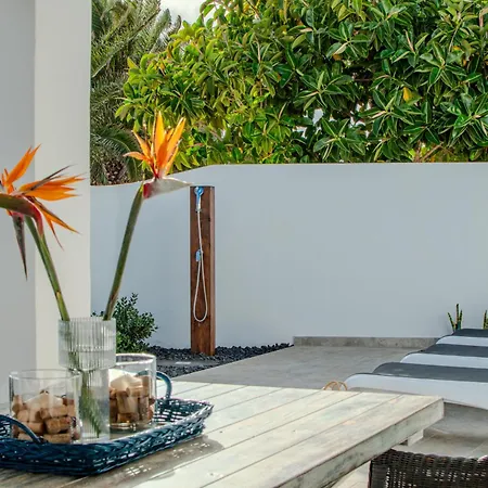 ヴィラ Katya By Villalize