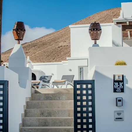 Katya By Villalize ヴィラ